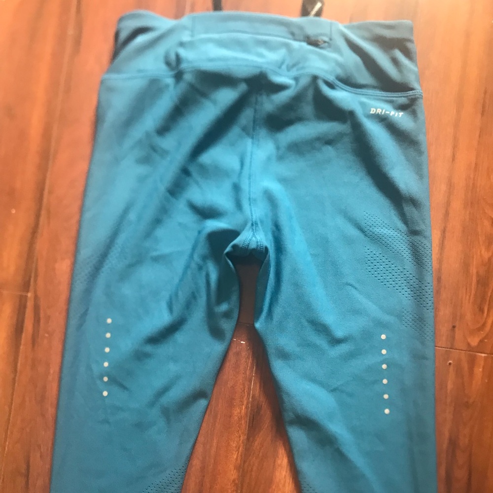 🇸 🇴 🇱 🇩 - Picture 5 of 6